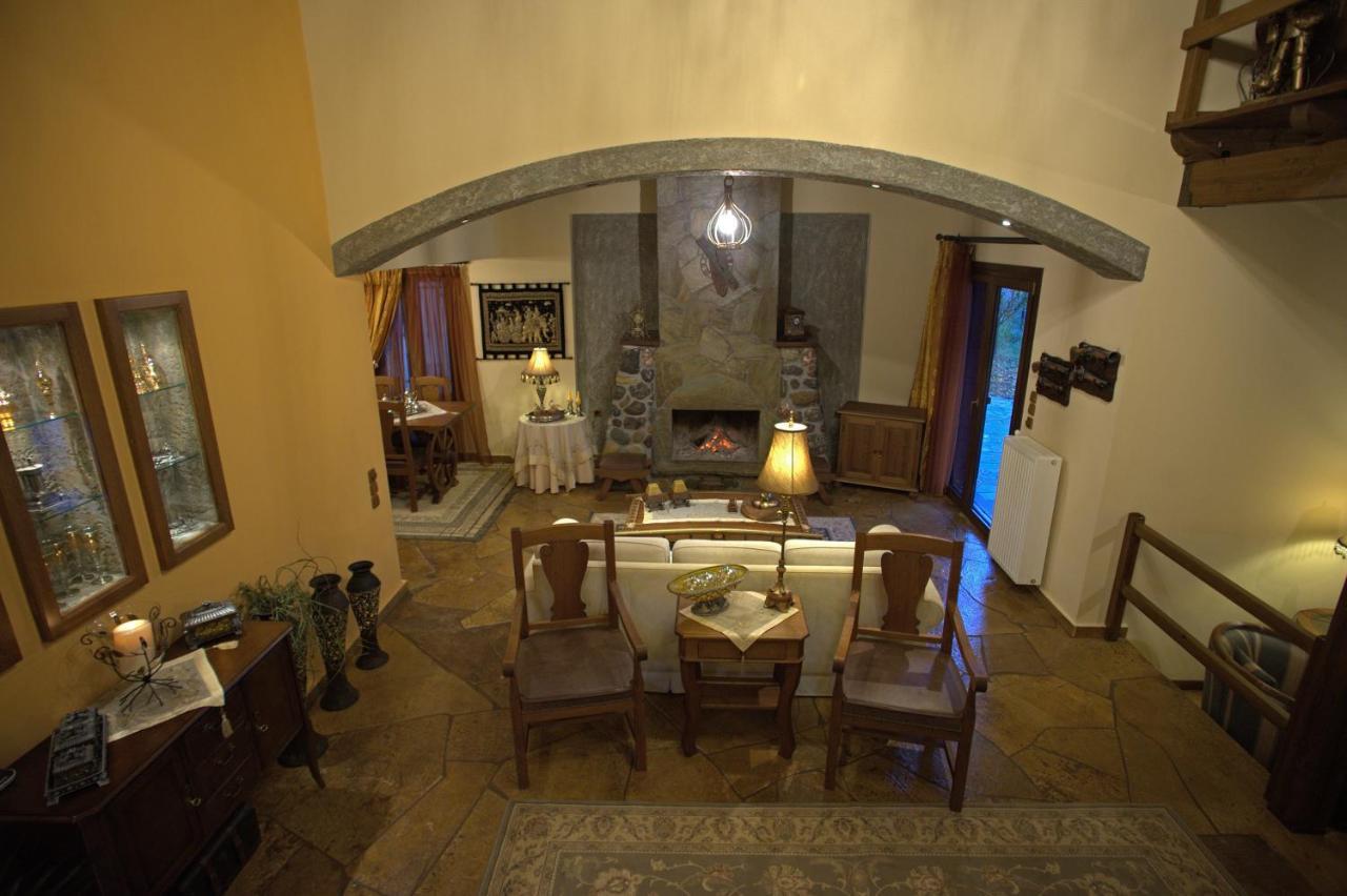 Wood And Stone Villa Ioannina Bagian luar foto